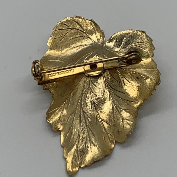 Vintage Sarah Coventry Gold Leaf/ Pearl Brooch - Picture 7 of 8